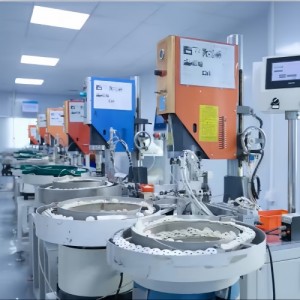 Fully automatic transfer and assembly machine